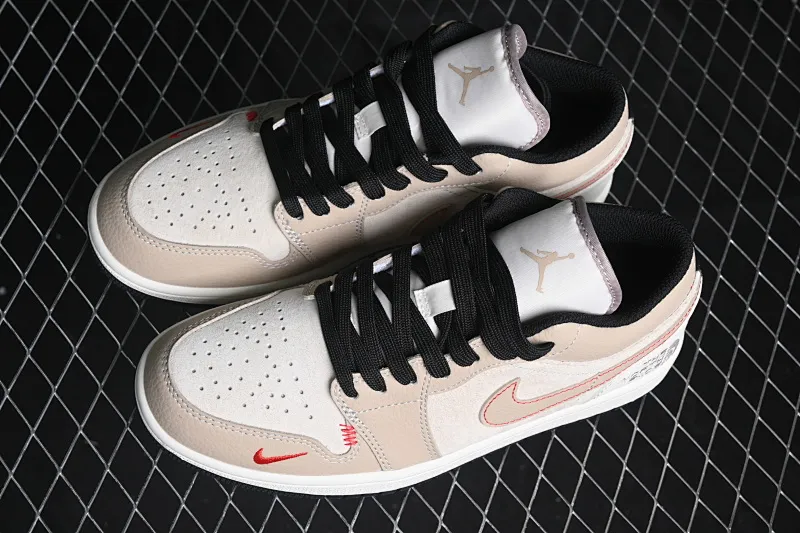 All Categories Air Jordan Jordan Series Basketball Shoes Air Jordan 1 Low Air Jordan 1 Low AJ1 Joe 1 North Face Collaboration-Law Brown High-end Customized Low-top Retro Basketball Shoes DC2024-033